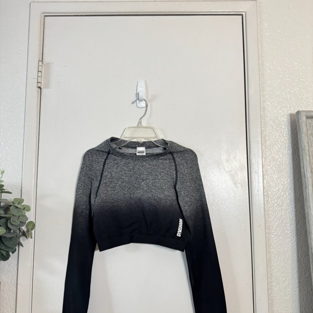 GYMSHARK Adapt Ombre Seamless Long Sleeve Workout Crop Top Black Gray Medium - Picture 3 of 10